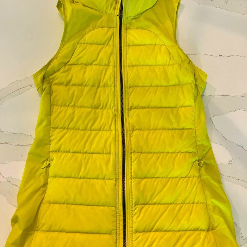 Womens light weight LUlulemon vest